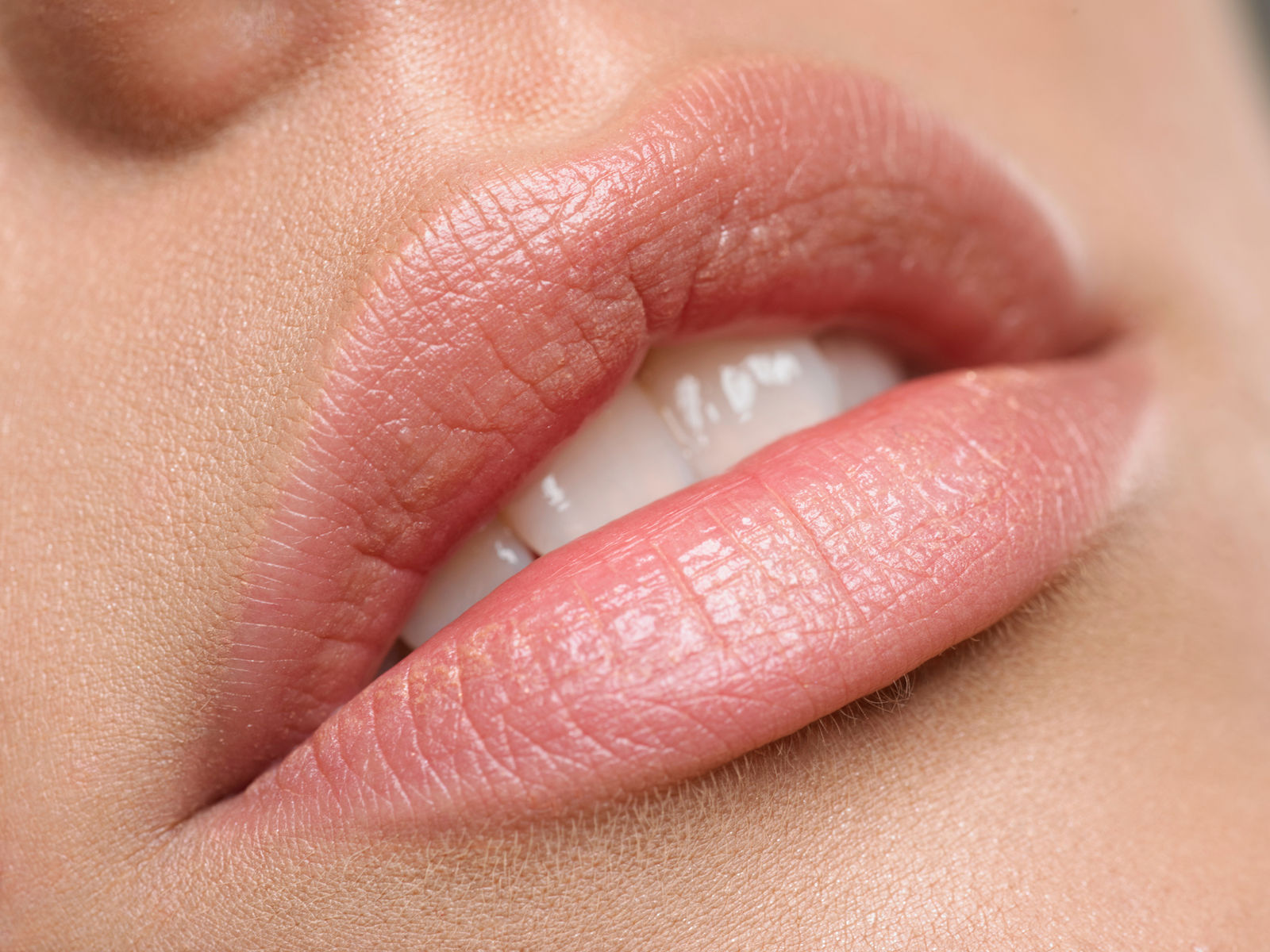 Powderbrows Behandlung, sanfte Puderschattierung